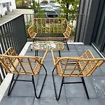 Ferienwohnung-parkplatz-balkon-kueche-smarttv-waschtrockner 아파트