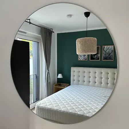 Ferienwohnung-parkplatz-balkon-kueche-aufzug-smarttv-waschtrockner Apartment