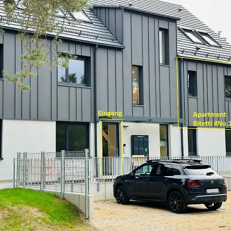Ferienwohnung-parkplatz-balkon-kueche-aufzug-smarttv-waschtrockner * Erlangen