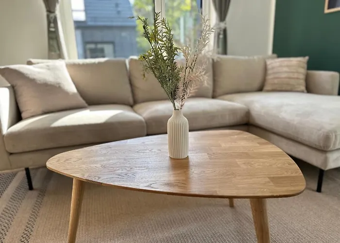 Ferienwohnung-parkplatz-balkon-kueche-smarttv-waschtrockner Апартаменты Эрланген