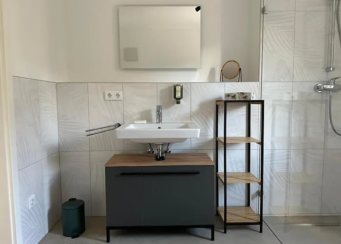 Ferienwohnung-parkplatz-balkon-kueche-smarttv-waschtrockner Апартаменты Эрланген