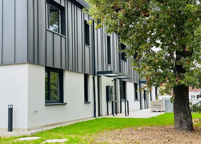 Ferienwohnung-parkplatz-balkon-kueche-smarttv-waschtrockner